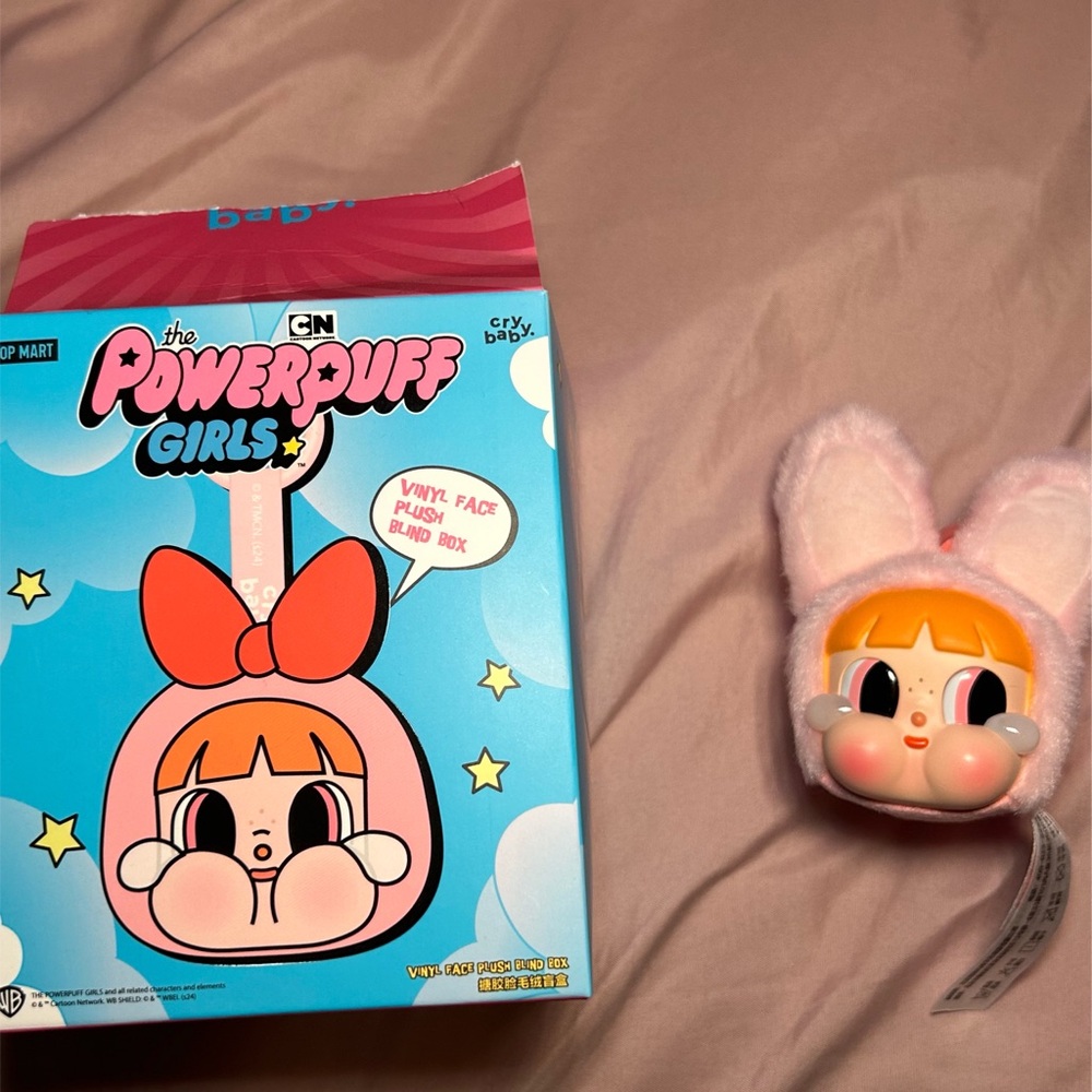 opened pop mart authentic crybaby series 
🎀🩷